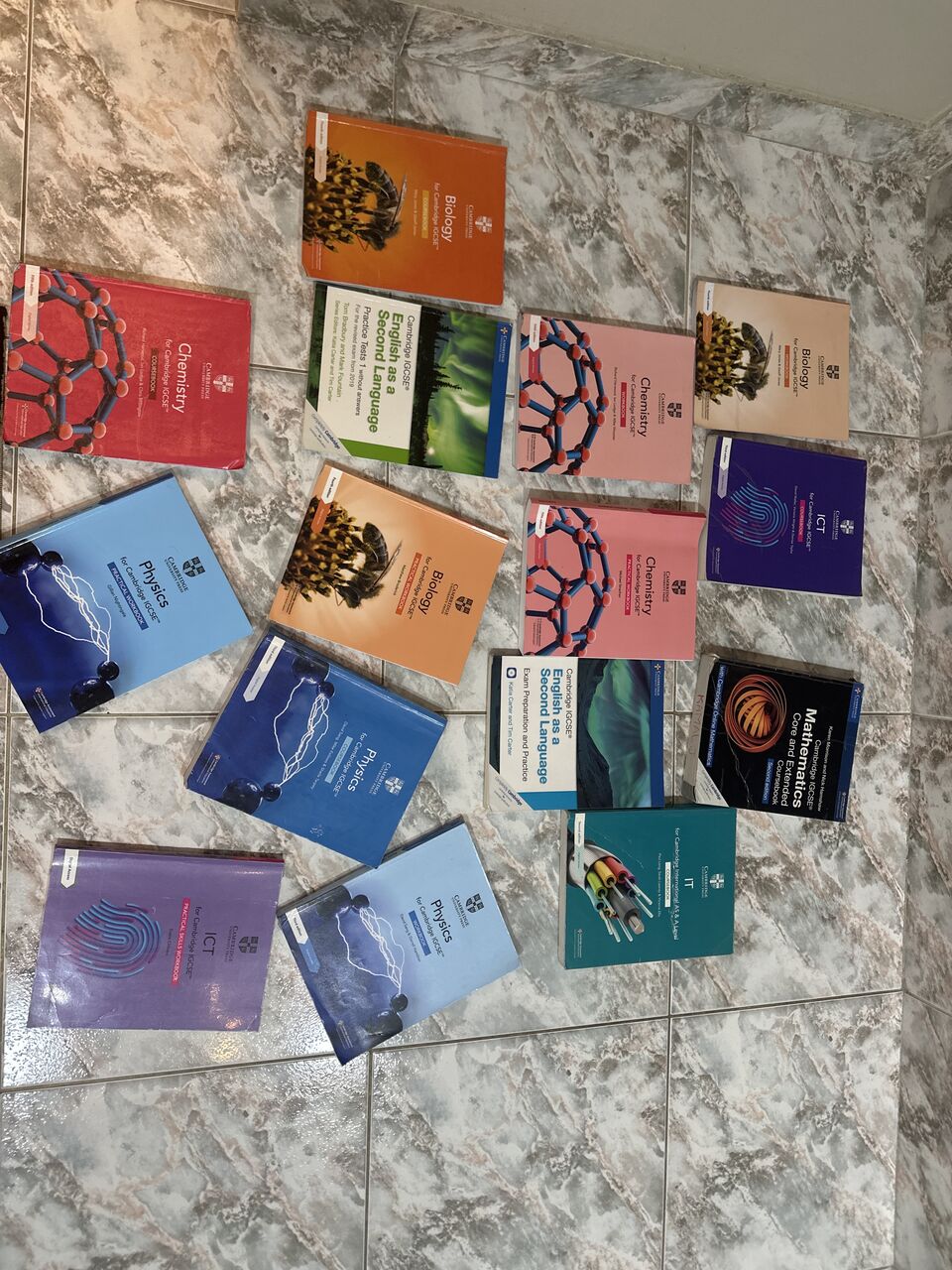 Khobar, Books, SAR 650,  Original Cambridge IGCSE & A-Level Textbooks (Chemistry 5th Ed, Physics, Math, ICT, Biolog