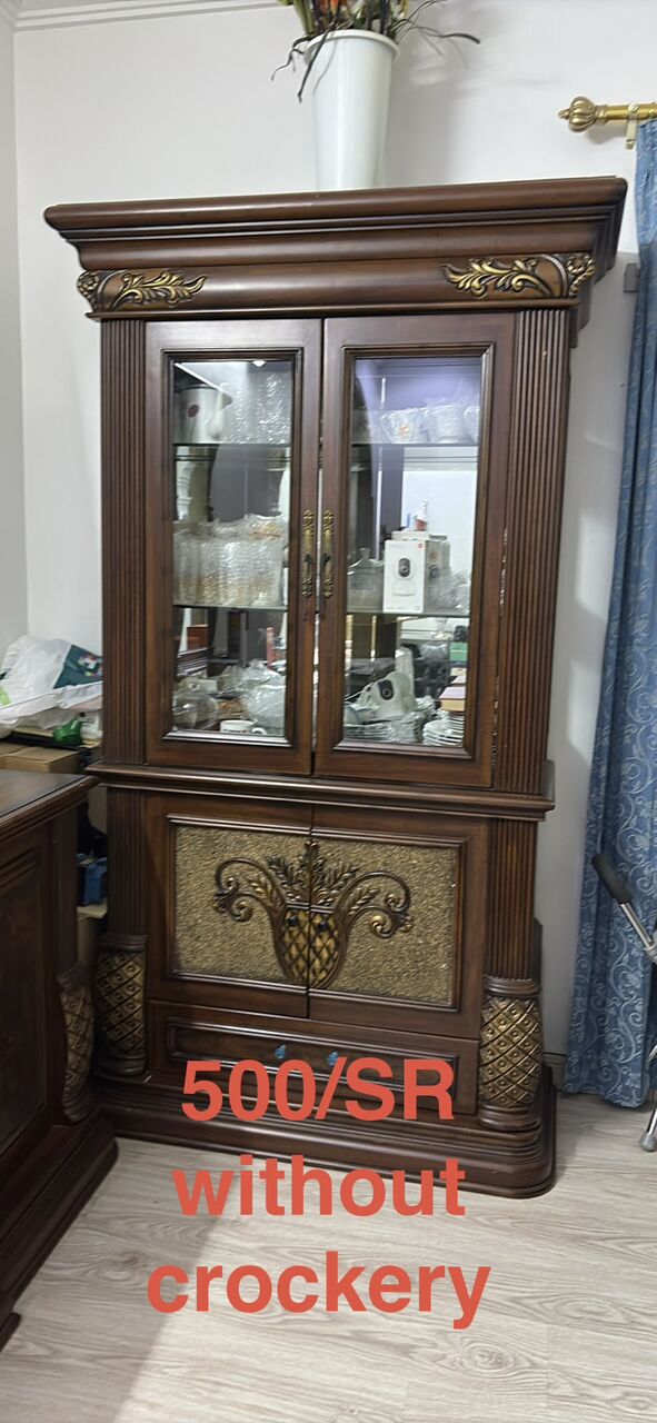 Jeddah, Furniture, SAR 900,  Seven Seater Sofa Set With Center Table