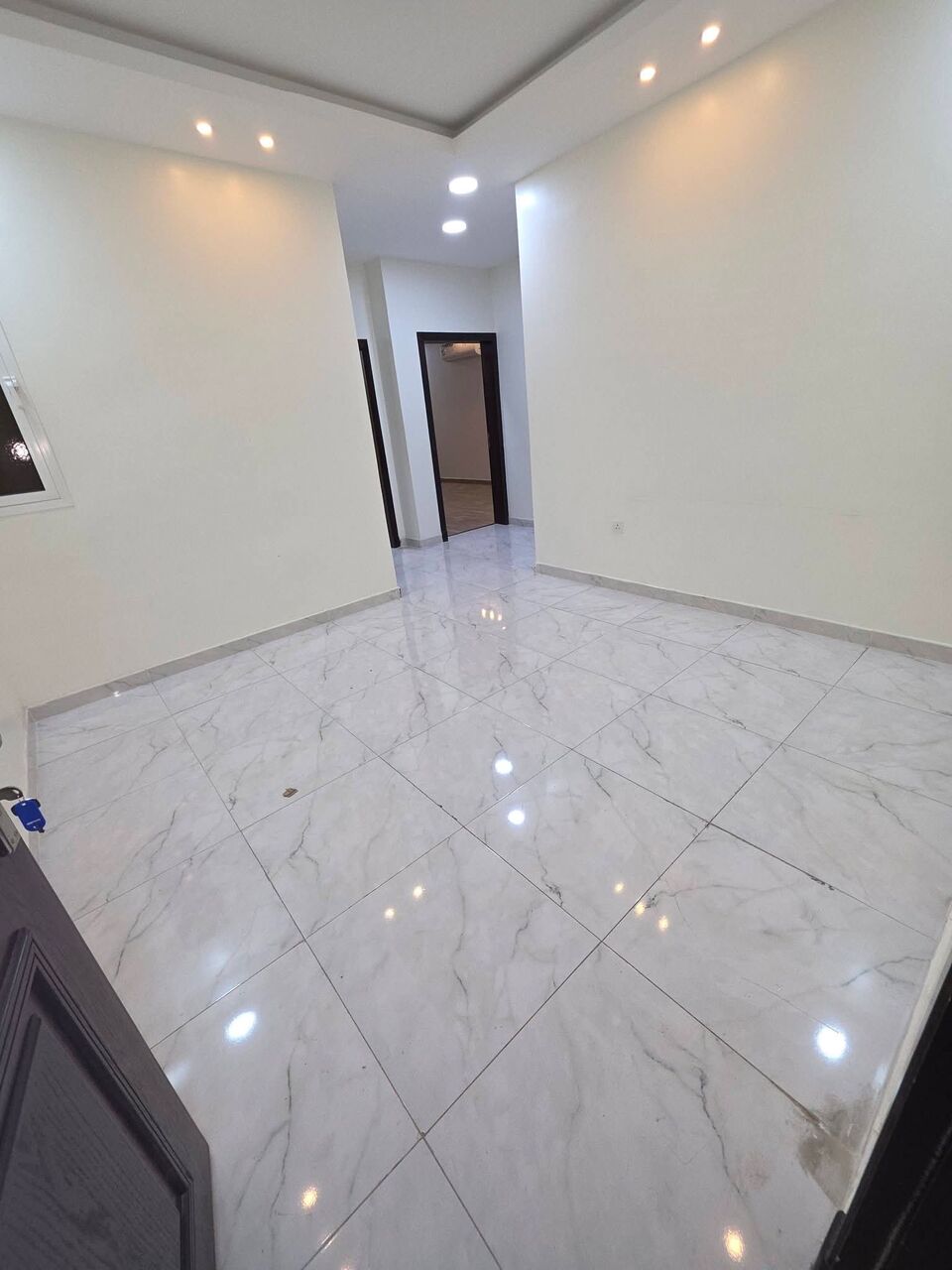 Thuqbah, Apartments, Flats, Houses & Villas, 2 BR,  🏠✨ NEARLY NEW & BEAUTIFUL 2-BEDROOM FAMILY APARTMENT | 2 SPLIT A/Cs | ELEVATOR | ONLY 2 Y