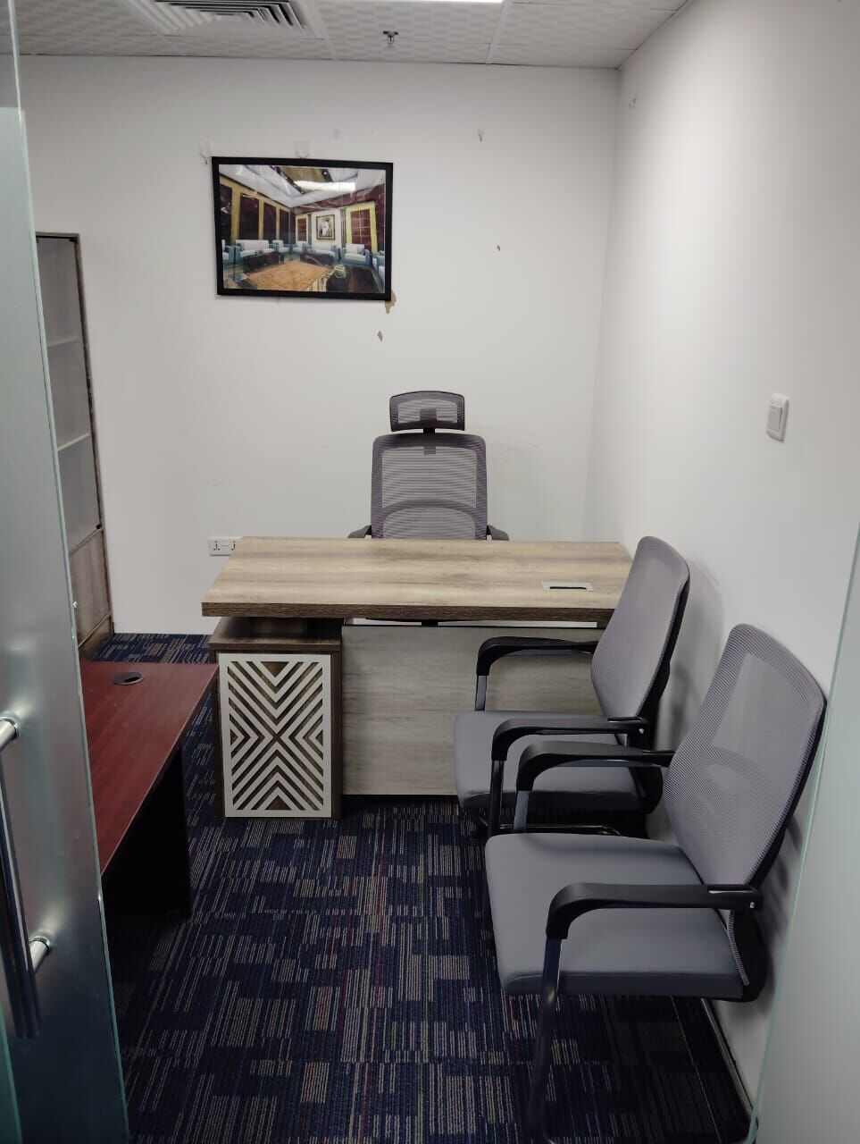 Dubai, Offices, AED 17999,  110 Sq. Feet,  Small Furnished Office Space Available For Rent In Dubai