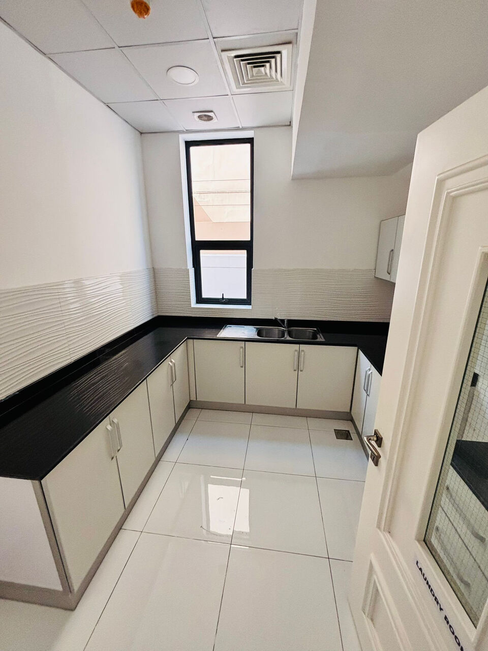 Tubli, Apartments, Flats, Houses & Villas, BHD 260/month,  2 BR,  🏡 2 BHK SEMI-FURNISHED FLAT FOR RENT – TUBLI 📍 Prime Location – Tubli McDonald’s Area