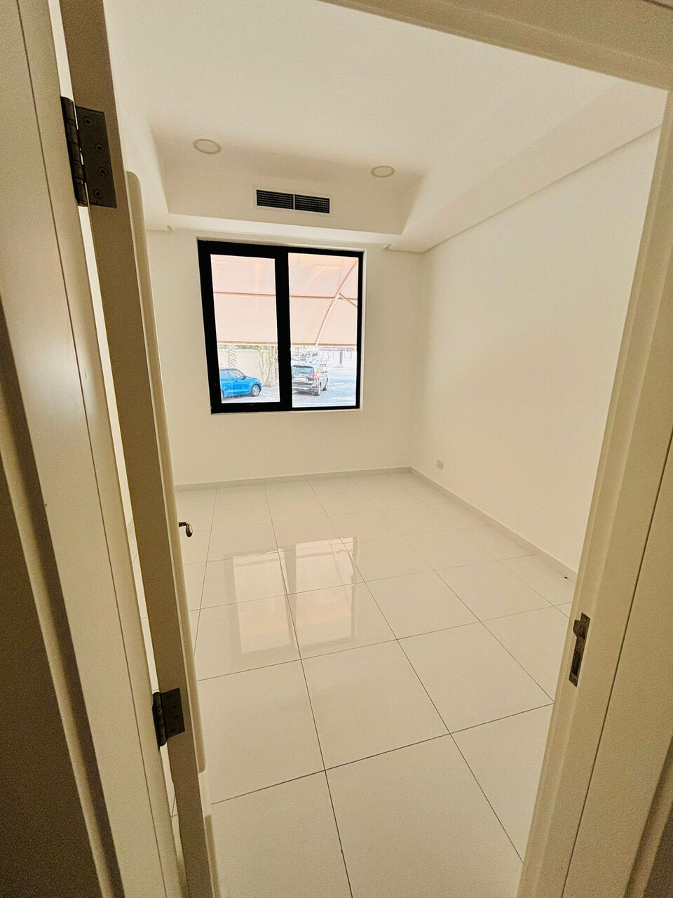 Tubli, Apartments, Flats, Houses & Villas, BHD 260/month,  2 BR,  🏡 2 BHK SEMI-FURNISHED FLAT FOR RENT – TUBLI 📍 Prime Location – Tubli McDonald’s Area