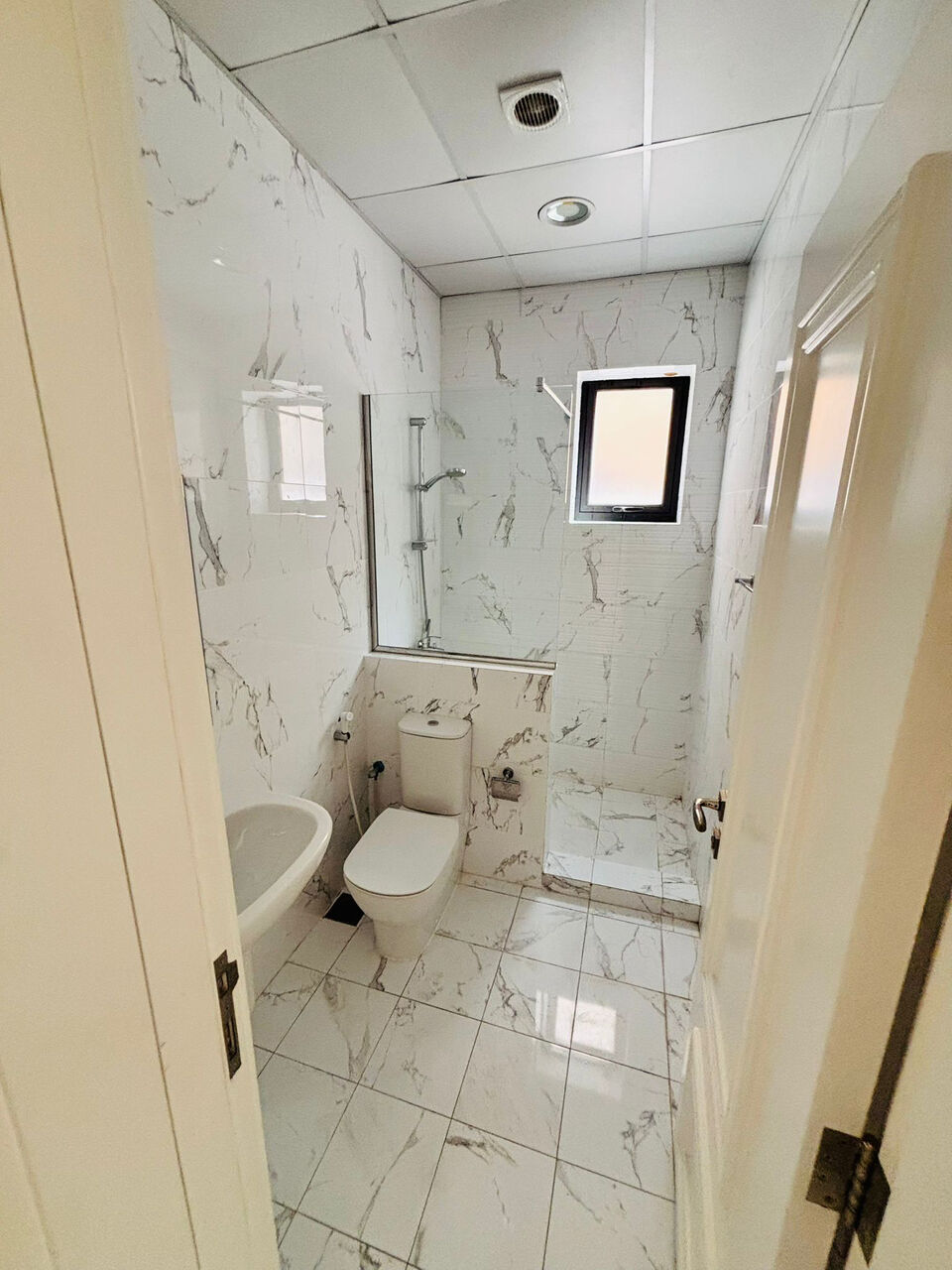 Tubli, Apartments, Flats, Houses & Villas, BHD 260/month,  2 BR,  🏡 2 BHK SEMI-FURNISHED FLAT FOR RENT – TUBLI 📍 Prime Location – Tubli McDonald’s Area