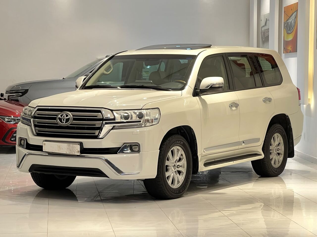 East Riffa, Vehicles, Cars & Trucks , BHD 12900,  Toyota Land Cruiser,  2018,  Automatic,  450000 KM,   GXR V8 MODEL  FOR SALE