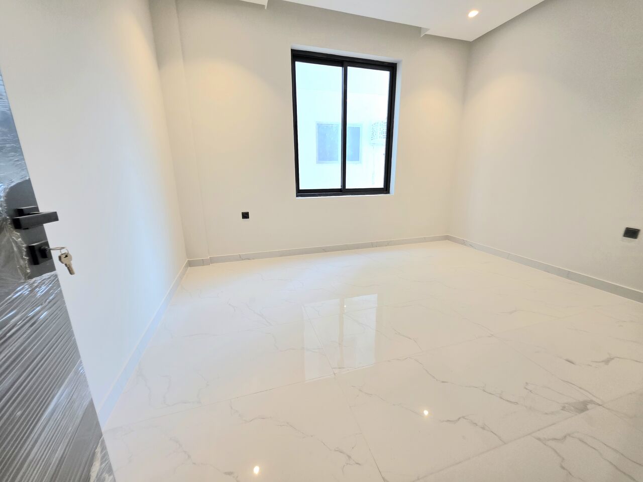Segaya, Apartments, Flats, Houses & Villas, BHD 330/month,  3 BR,  Spacious  3 Bedroom Semi Furnished Brand New Apartment For Rent.