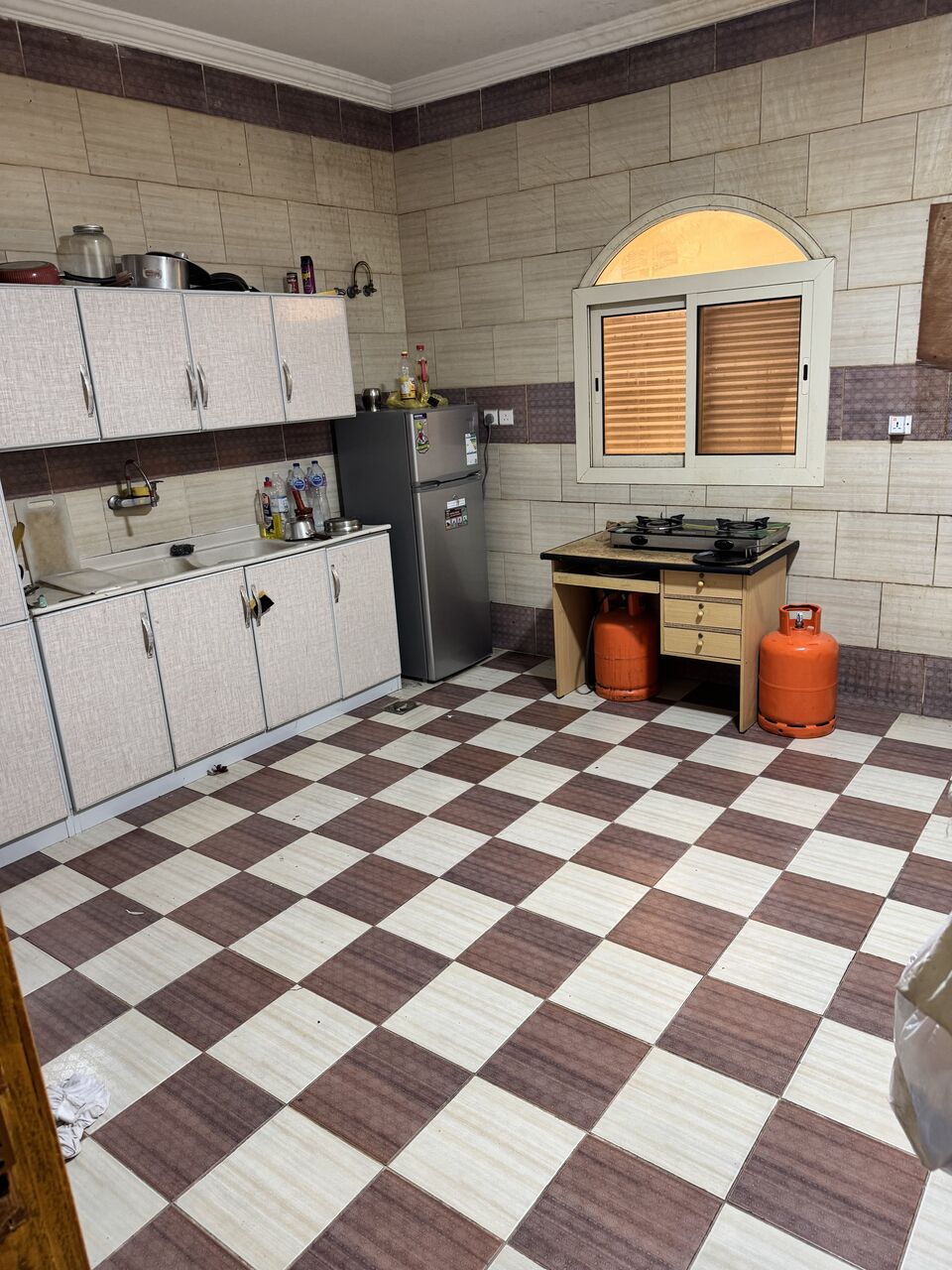 Yanbu, Rooms for Rent, SAR 800/month,  300 Sq. Feet,  1 Room With Washroom In 3 BHK Flat,rady To Move From October 2026