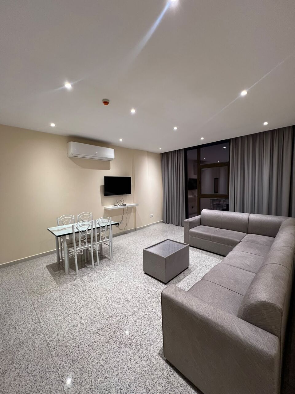 Adliya, Apartments, Flats, Houses & Villas, BHD 330/month,  Furnished,  2 BR,  25 Sq. Meter,  Fully Furnished 2 Bedroom Flat For Rent
