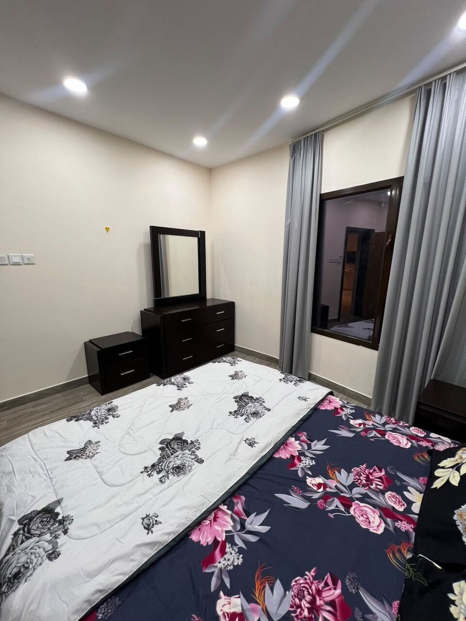 Adliya, Apartments, Flats, Houses & Villas, BHD 330/month,  Furnished,  2 BR,  25 Sq. Meter,  Fully Furnished 2 Bedroom Flat For Rent