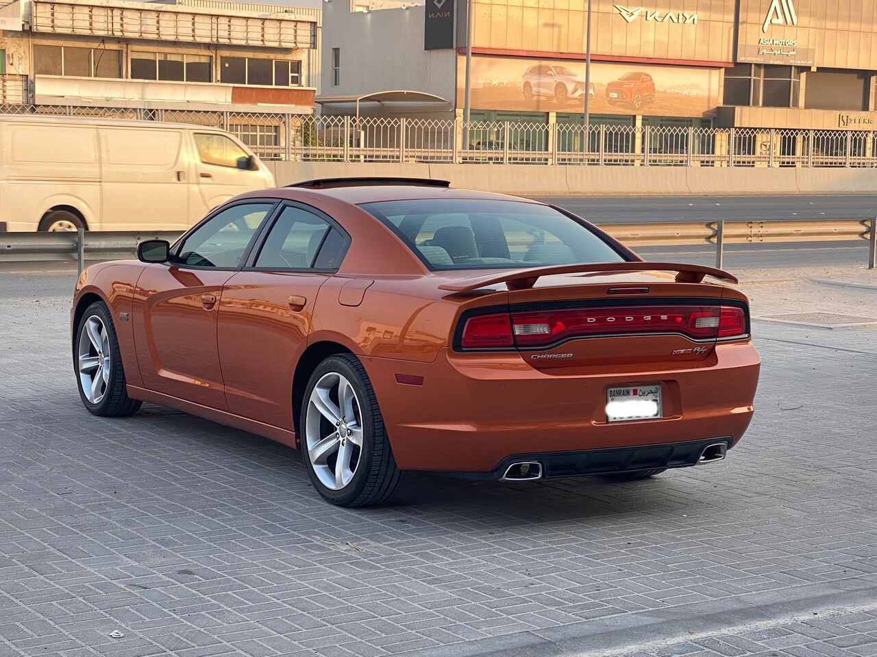Manama, Vehicles, Cars & Trucks , BHD 1950,  Dodge Charger R/T,  2011,  Automatic,  241500 KM,    (Orange)