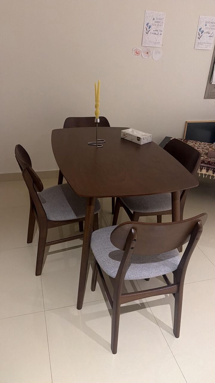 Dhahran, Furniture, SAR 800,  4-Seater Dining Room Set (Abyat)