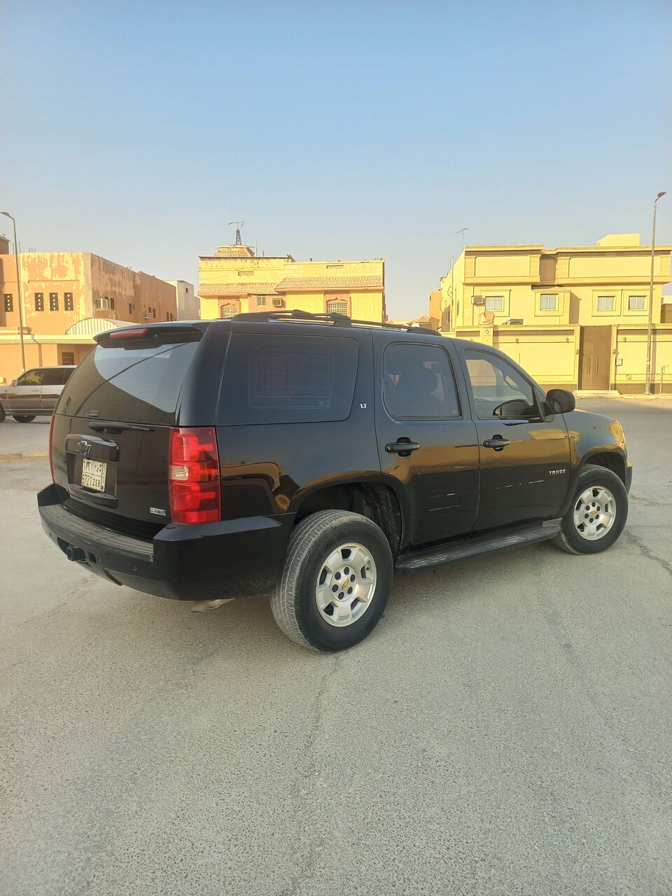 Riyadh, Vehicles, Cars & Trucks , SAR 50000,  Chevrolet Tahoe,  2011,  Automatic,  73 KM,  Thaoe  73k Driven
