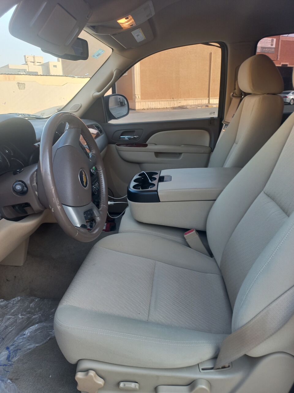 Riyadh, Vehicles, Cars & Trucks , SAR 50000,  Chevrolet Tahoe,  2011,  Automatic,  73 KM,  Thaoe  73k Driven