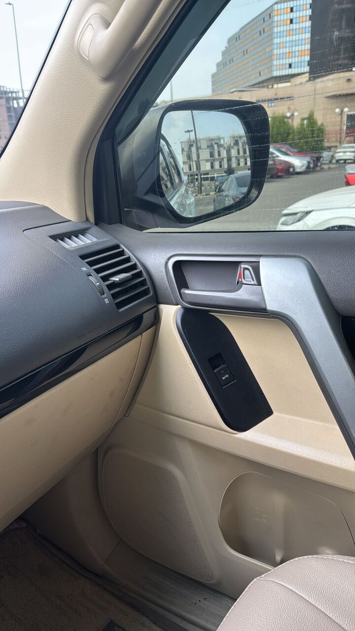 Jeddah, Vehicles, Cars & Trucks , SAR 76000,  2015, Toyota Prado,  2015,  Automatic,  240 KM,  Toyota Prado TXL , 4 Cylinder