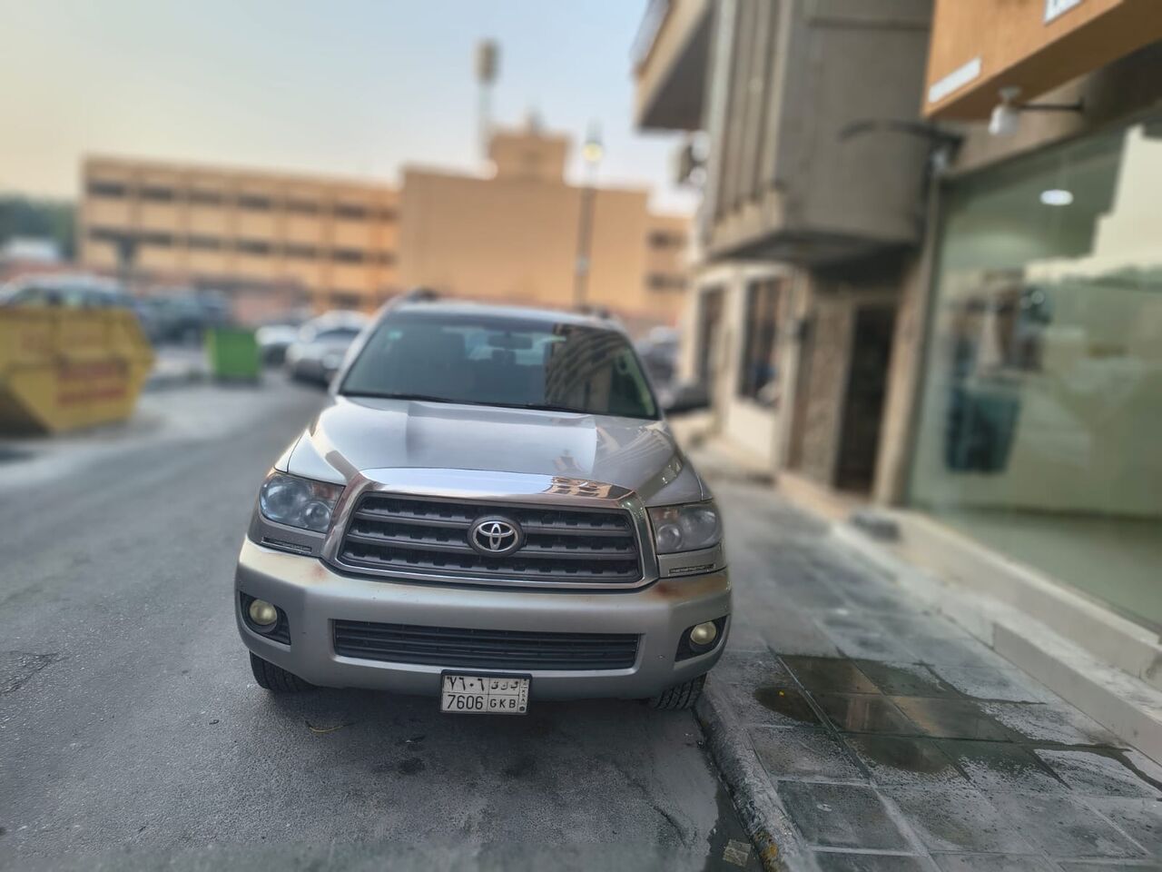 Dammam, Vehicles, Cars & Trucks , SAR 29000,  Toyota Sequoia,  2011,  Automatic,  650000 KM,  Sequoia For Sale 29000