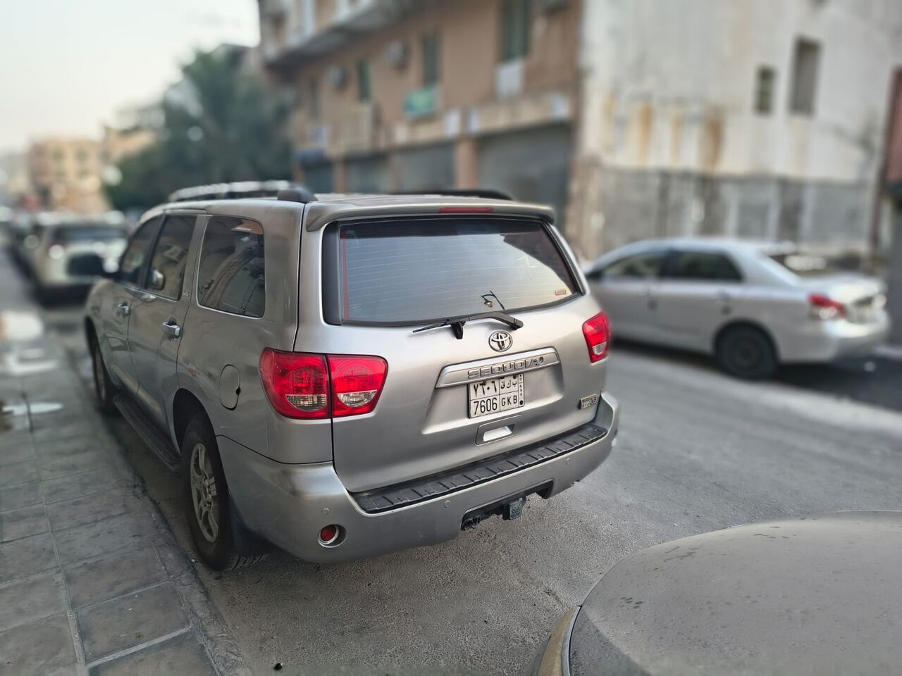 Dammam, Vehicles, Cars & Trucks , SAR 29000,  Toyota Sequoia,  2011,  Automatic,  650000 KM,  Sequoia For Sale 29000
