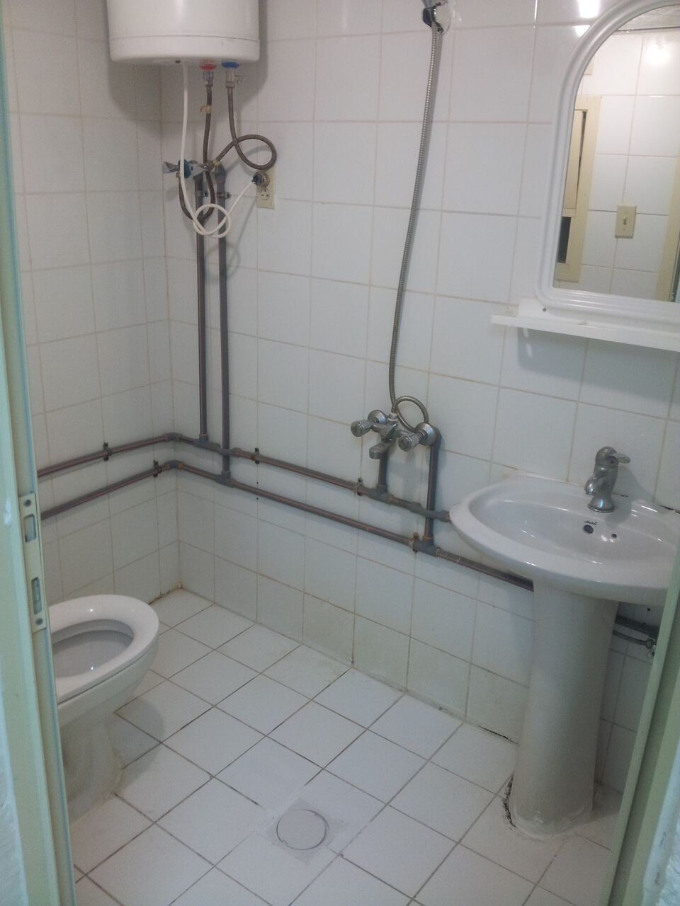 Jubail, Apartments, Flats, Houses & Villas, SAR 1000/month,  Furnished,  Furnished Bechelor Single Room In The Middle Of Jubail Center And Corniche Only 1000sr