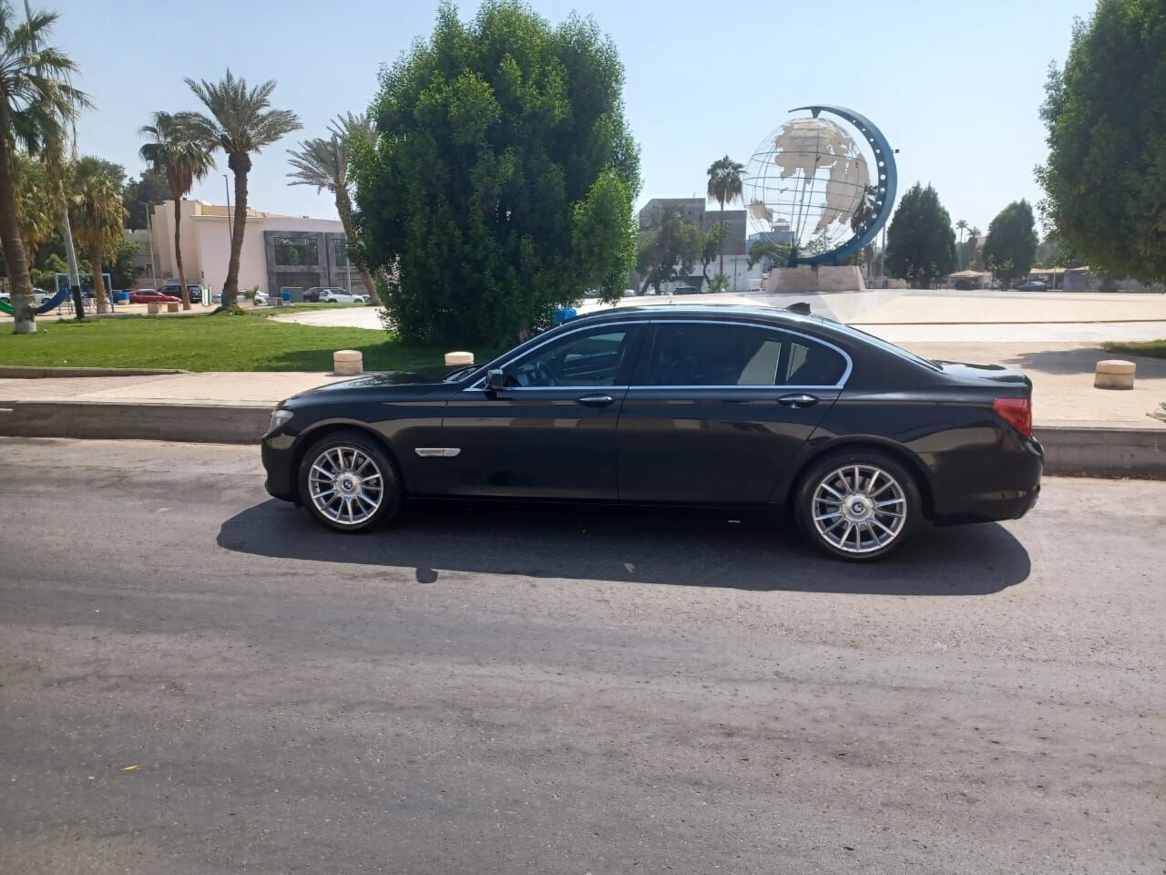 Jeddah, Vehicles, Cars & Trucks , SAR 45000,  BMW 730Li,  2011,  Automatic,  141000 KM,    In Excellect Condition