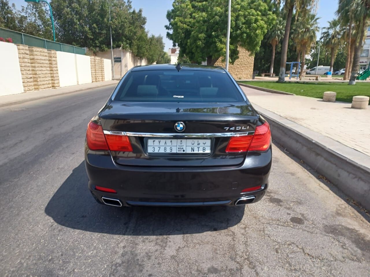 Jeddah, Vehicles, Cars & Trucks , SAR 45000,  BMW 730Li,  2011,  Automatic,  141000 KM,    In Excellect Condition