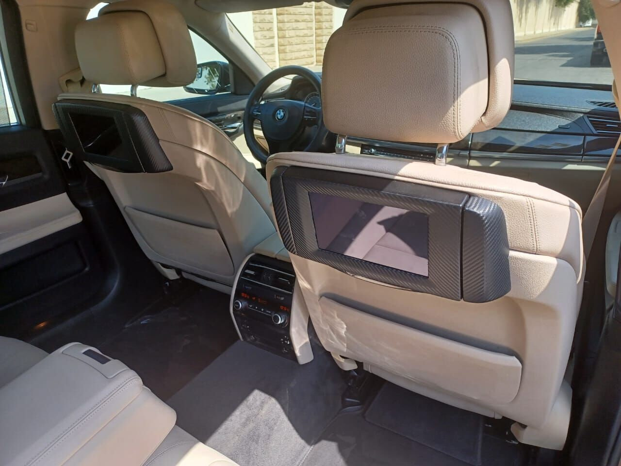 Jeddah, Vehicles, Cars & Trucks , SAR 45000,  BMW 730Li,  2011,  Automatic,  141000 KM,    In Excellect Condition