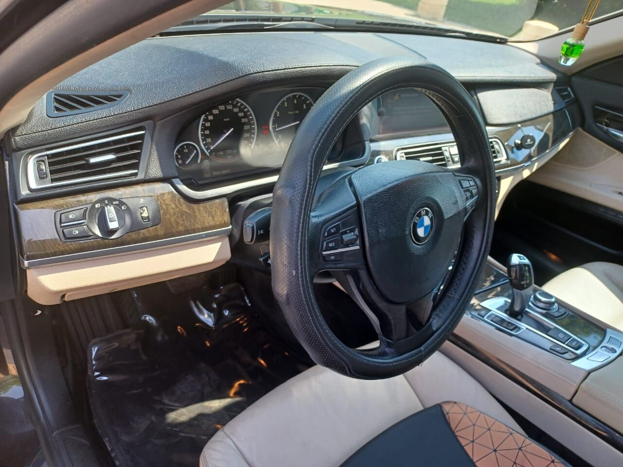 Jeddah, Vehicles, Cars & Trucks , SAR 45000,  BMW 730Li,  2011,  Automatic,  141000 KM,    In Excellect Condition
