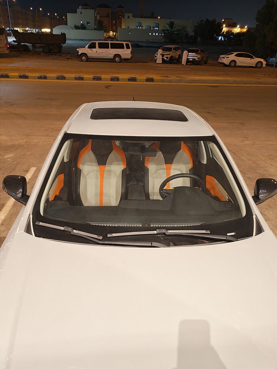 Dhahrat Laban, Vehicles, Cars & Trucks , Dongfeng Shine E2,  2025,  Automatic,  24500 KM,   Car With Sunroof Shine E2   -Lease Transfer