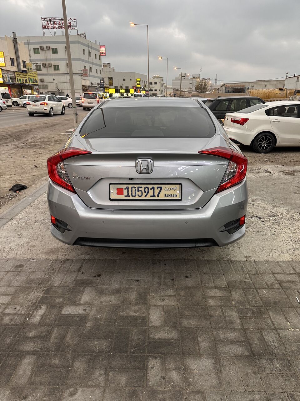 Manama, Vehicles, Cars & Trucks , BHD 4500,  HONDA CIVIC 2.0,  2019,  Automatic,  118000 KM,   Full Option For Sale