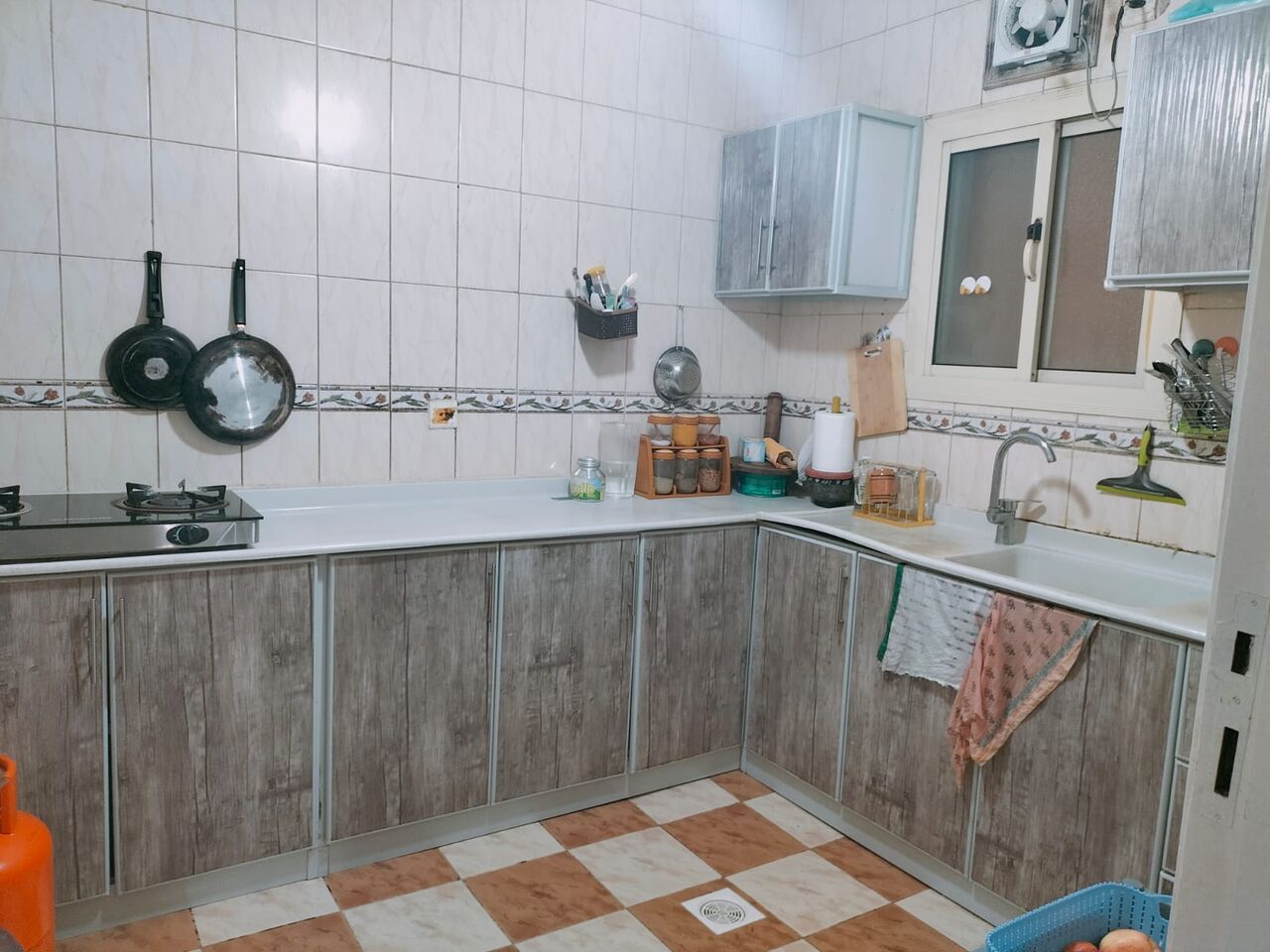 Al Aziziyah, Apartments, Flats, Houses & Villas, SAR 26000/year,  3 BR,  1250 Sq. Meter,  3BHK Family Flat With Full Household Items