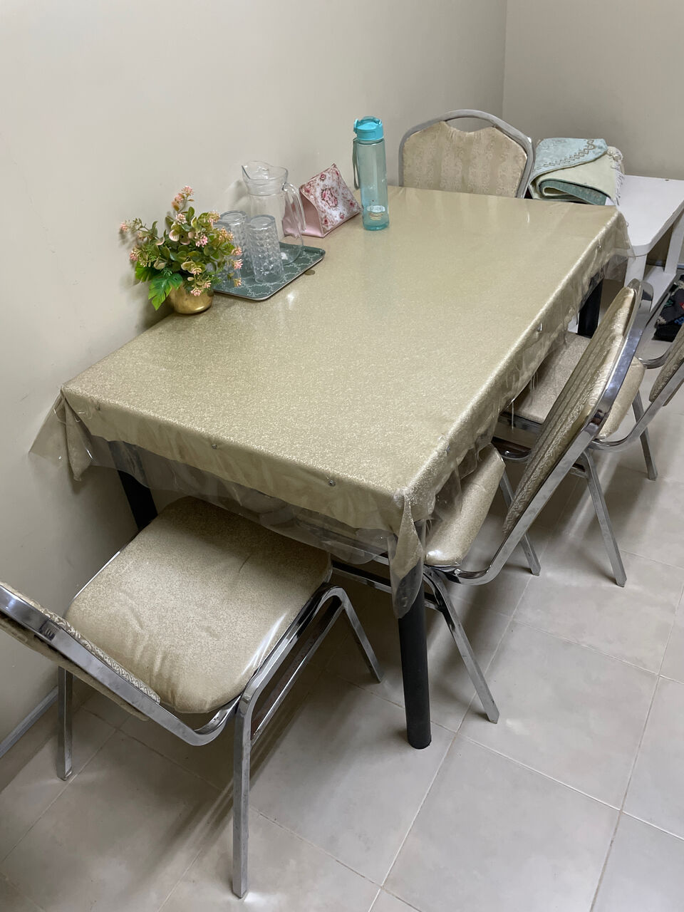 Al Jubail Al Balad, Furniture, SAR 300,  Complete Dining Set &ndash; Table + 4 Chairs 300 Fix Price