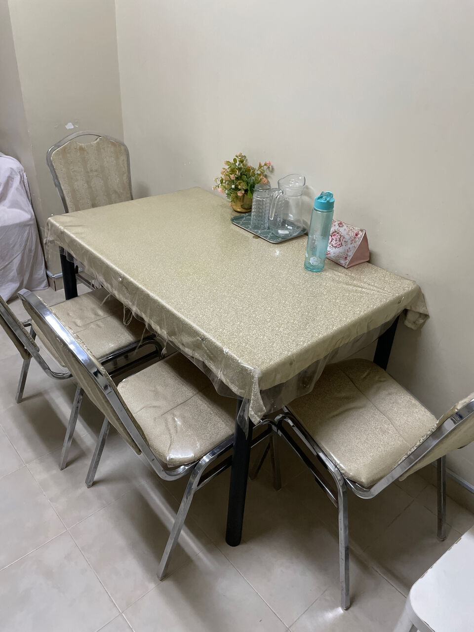 Al Jubail Al Balad, Furniture, SAR 300,  Complete Dining Set &ndash; Table + 4 Chairs 300 Fix Price