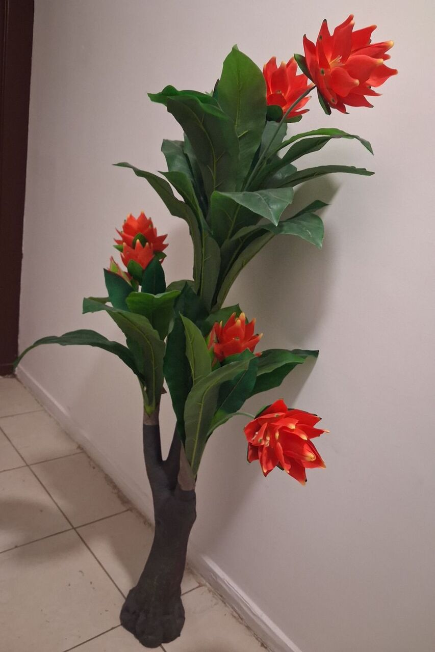 Khobar, Household Items, SAR 50,  Floor Vase - Selling At Half Price