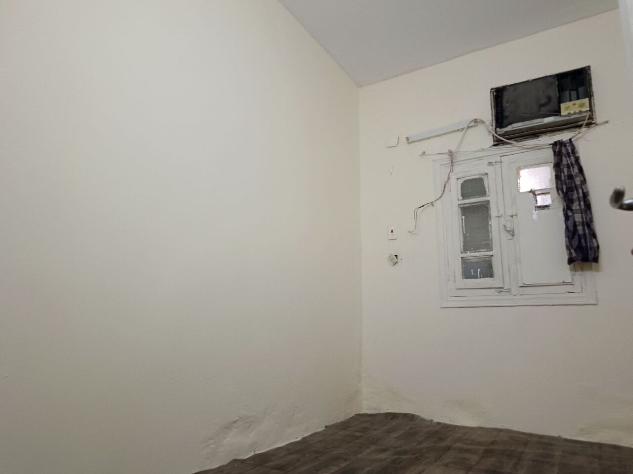 Al Hindawiya, Rooms for Rent, SAR 650/month,  Roome Available In 2 Bed Rooms Flat. One Rome Available  Only Pakistani