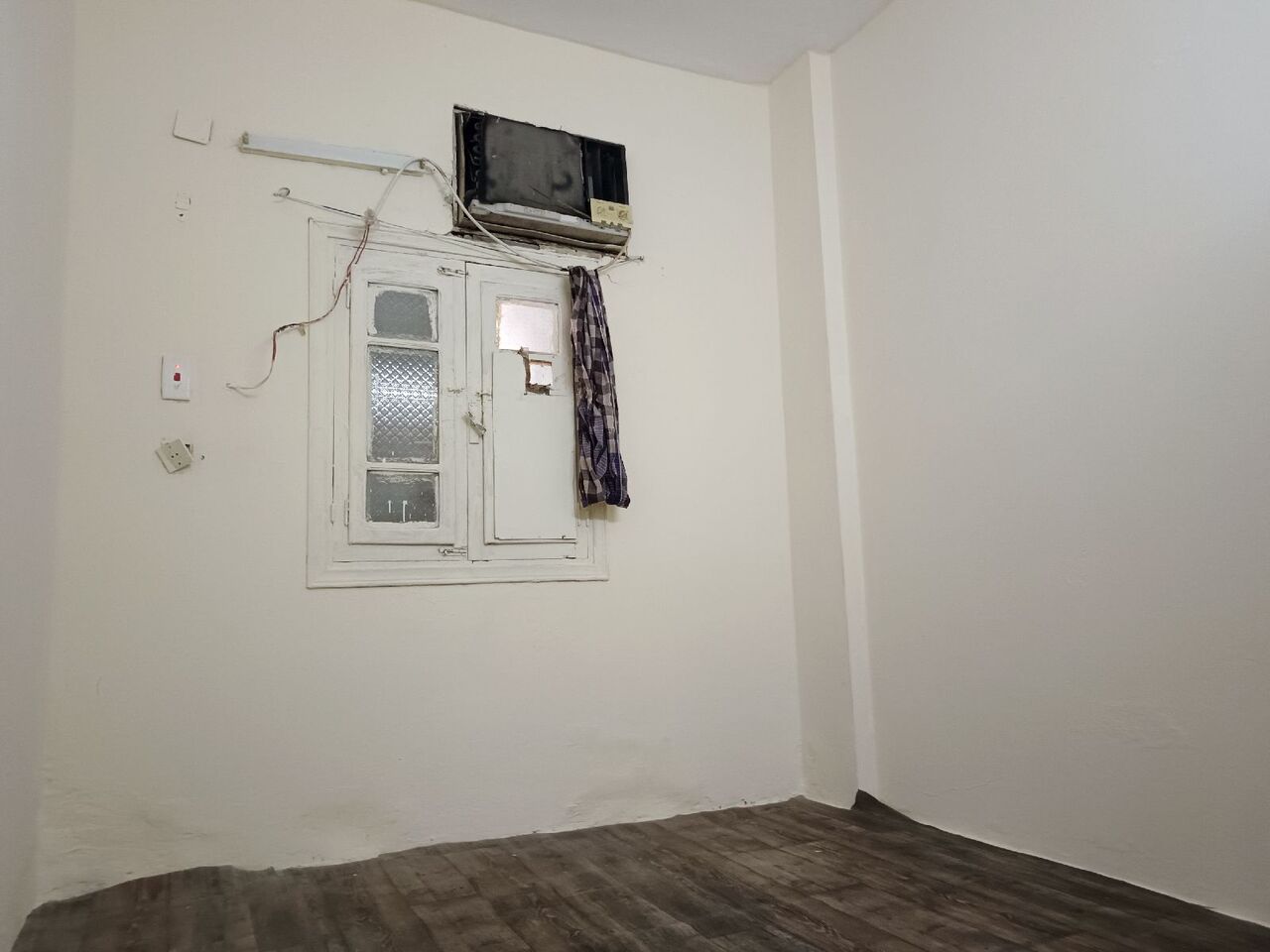Al Hindawiya, Rooms for Rent, SAR 650/month,  Roome Available In 2 Bed Rooms Flat. One Rome Available  Only Pakistani