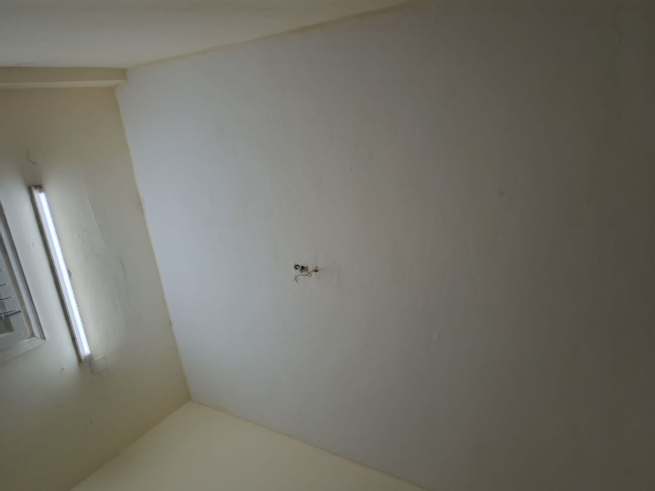 Al Hindawiya, Rooms for Rent, SAR 650/month,  Roome Available In 2 Bed Rooms Flat. One Rome Available  Only Pakistani