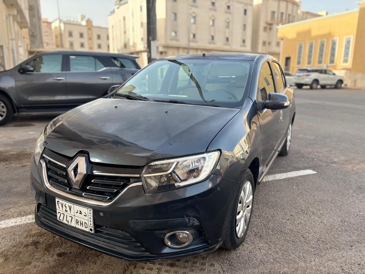 Riyadh, Vehicles, Cars & Trucks , SAR 20000,  Renault Symbol,  2021,  Automatic,  101000 KM,  Dark Gray Color, Valid Pass And Registration.