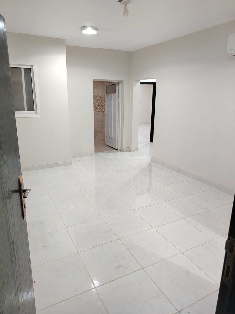 Dhahran, Apartments, Flats, Houses & Villas, SAR 25000/year,  2 BR,  180 Sq. Meter,  5 Room Apartment Near Dunes School