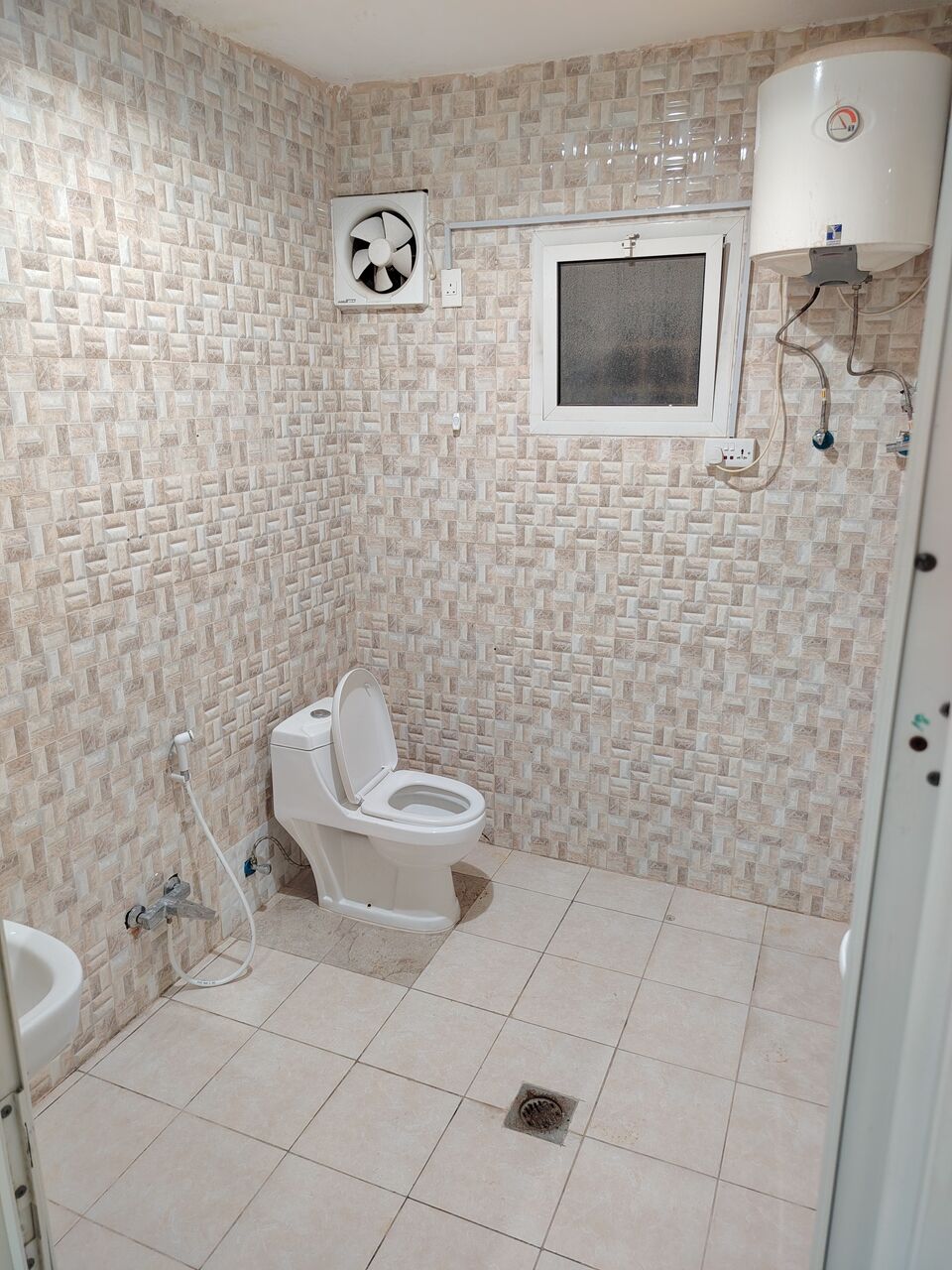 Dhahran, Apartments, Flats, Houses & Villas, SAR 25000/year,  2 BR,  180 Sq. Meter,  5 Room Apartment Near Dunes School