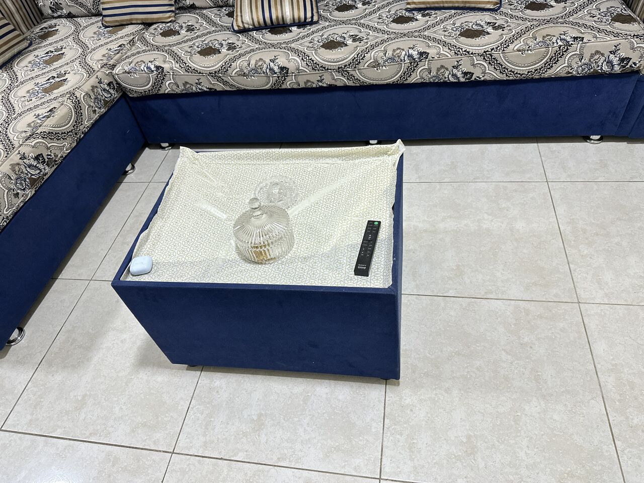 Manama, Furniture, BHD 55,  Sofa And Central Table For Sell