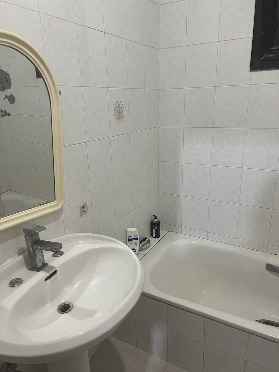 Al Wizarat, Rooms for Rent, SAR 1200/month,  Furnished,  Single Room For Rent