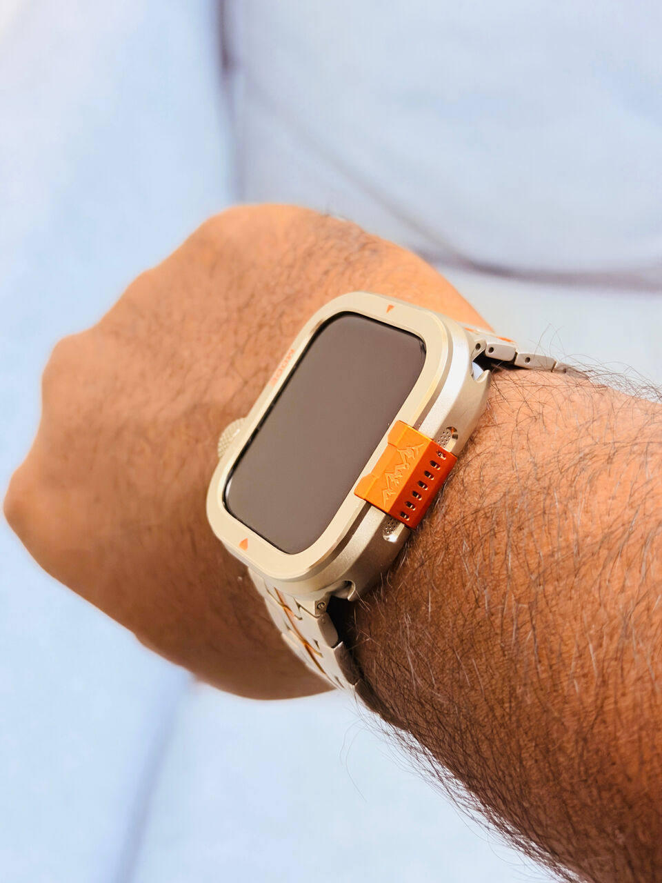 Riyadh, Watches, SAR 1100,  Apple Watch 9 GPS+CELLULAR For Sale