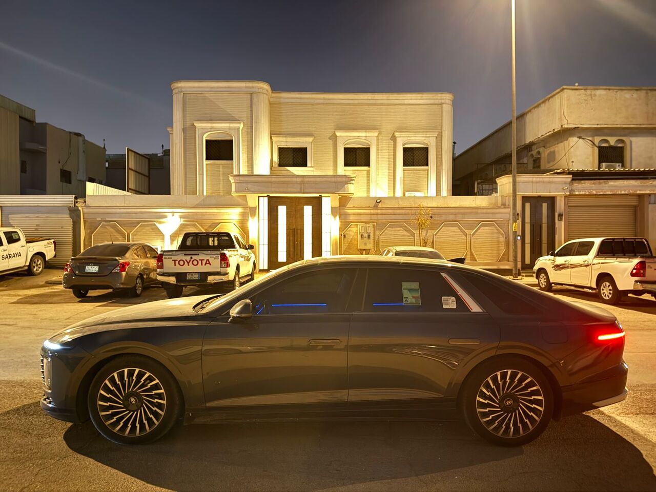 Riyadh, Vehicles, Cars & Trucks , SAR 125000,  Hyundai Azera,  2025,  Automatic,  31000 KM,   Calligraphy Full Option