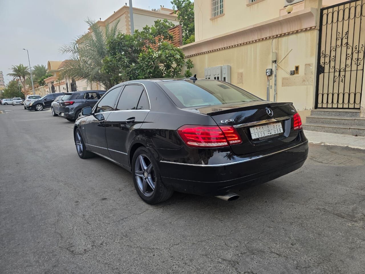 Jeddah, Vehicles, Cars & Trucks , SAR 32000,  Mercedes-Benz E-Class,  2011,  Automatic,  320000 KM,  Mercedes Benz 4 Cylinders Panoramic Roof