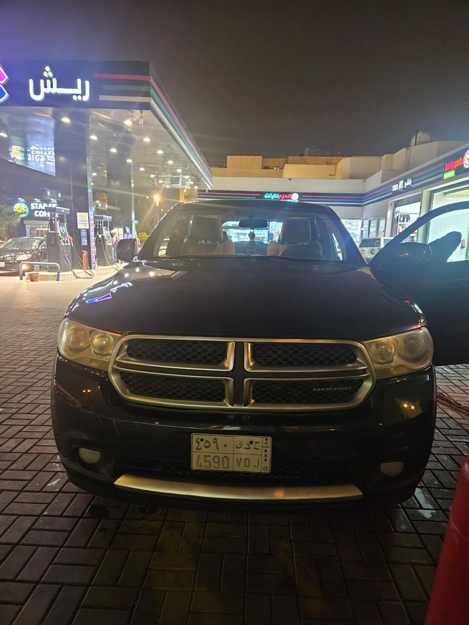 Riyadh, Vehicles, Cars & Trucks , SAR 17000,  Dodge Durango,  2013,  Automatic,  365000 KM,   SXT 4x4