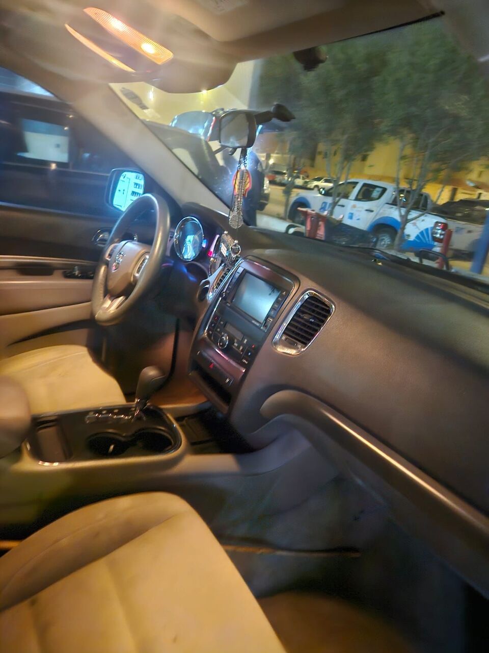 Riyadh, Vehicles, Cars & Trucks , SAR 17000,  Dodge Durango,  2013,  Automatic,  365000 KM,   SXT 4x4