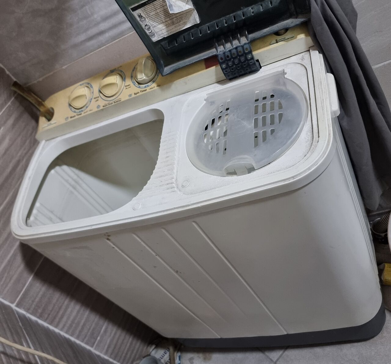Jubail, Appliances, SAR 1000,  2 Ac 2 Ton One Fridge One Water Dispenser And Seven Seater Sofa And Washing Machine