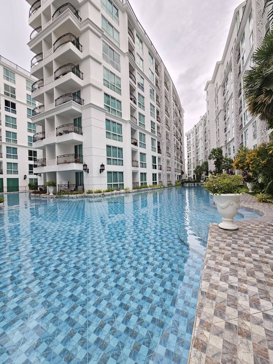 Bangkok, Real Estate For Sale, THB 4200000,  1 BR,  42 Sq. Meter,  Olympus City Garden 42 Sqm Resale Unit On Foreign Name