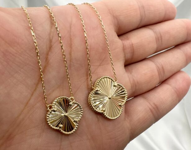 New York, Jewelry, USD 220,  14K Gold Necklace Buying Tips