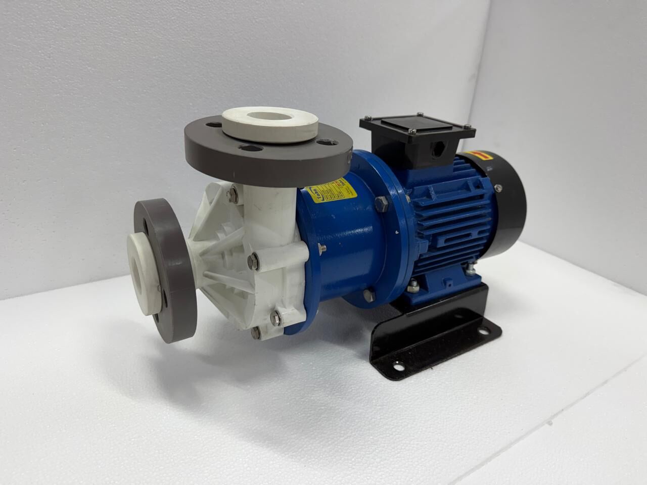 Ahmedabad, Industrial Machinery, INR 1500049999,  Magnetic Drive Pump