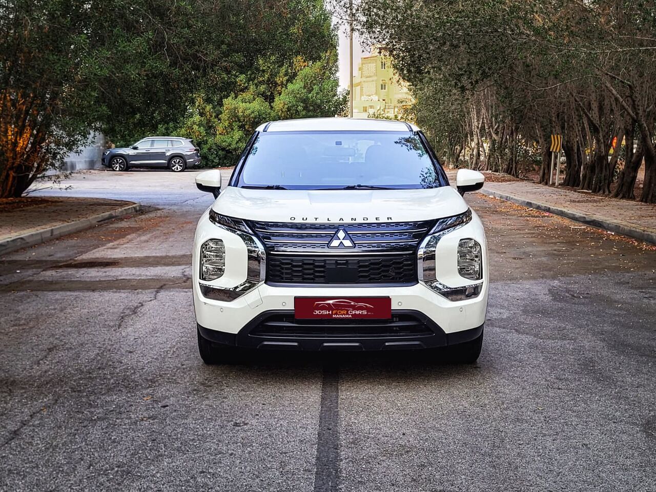 Manama, Vehicles, Cars & Trucks , BHD 1,  Mitsubishi Outlander,  2023,  Automatic,  55000 KM,  SINGLE OWNER UNDER WARRANTY