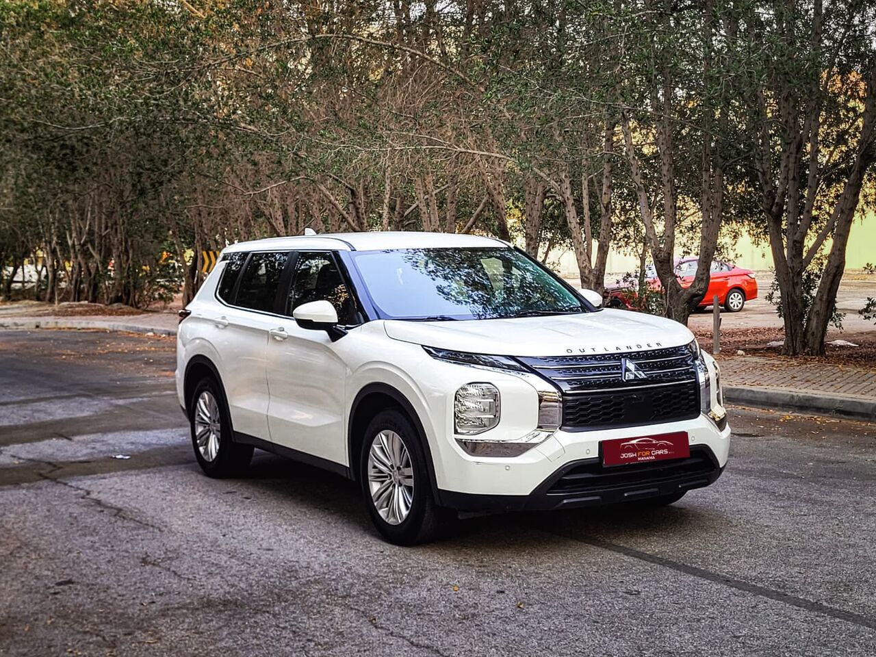 Manama, Vehicles, Cars & Trucks , BHD 1,  Mitsubishi Outlander,  2023,  Automatic,  55000 KM,  SINGLE OWNER UNDER WARRANTY