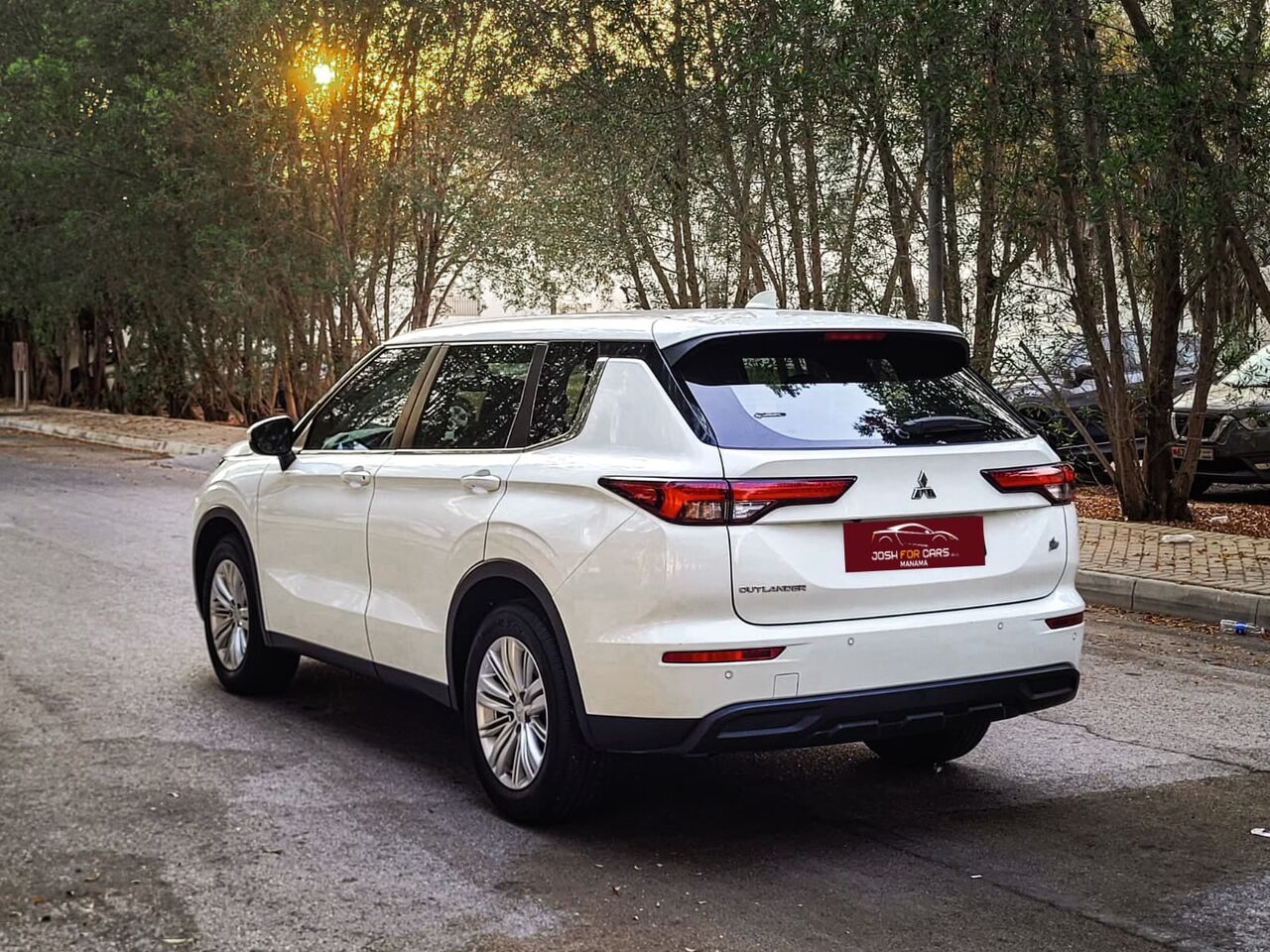 Manama, Vehicles, Cars & Trucks , BHD 1,  Mitsubishi Outlander,  2023,  Automatic,  55000 KM,  SINGLE OWNER UNDER WARRANTY